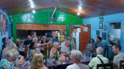 Samuel Restaurant Tuktuk, Restoran Sederhana dengan Rasa Dunia yang Jadi Favorit Turis Mancanegara Di Samosir.