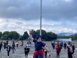 Semangat Kebersamaan DWP Humbahas Senam Zumba