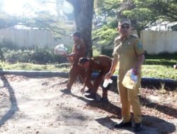 Dukung Gerakan Indonesia ASRI, Bupati Simalungun Ajak ASN Lakukan Kegiatan Bersih-bersih Lingkungan Kerja Usai Apel Pagi