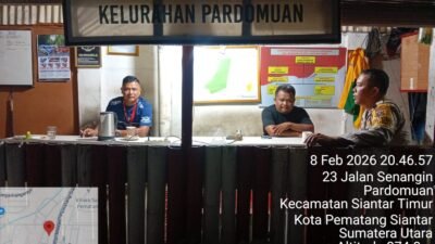 Bhabinkamtibmas Polsek Siantar Timur Saling di Poskamling