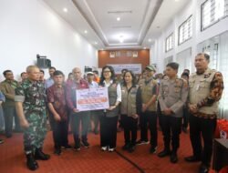 BNPB Serahkan Bantuan Stimulan Perbaikan Rumah Terdampak di Humbahas, Rp 2 Miliar Lebih