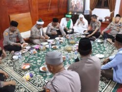 Sapa Ramadan Door to Door: Kapolres Simalungun Salurkan Bantuan untuk Pembangunan Pendidikan Tahfidz Pesulukan TGB