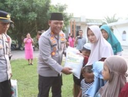 Kapolres Simalungun Sapa Ramadan Door to Door: Ajak Masyarakat Bersatu Perangi Narkoba, Santuni Anak Yatim dan Dhuafa