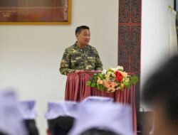 Bupati Humbahas Ikuti Capping Day STIKes Kesehatan Baru Doloksanggul