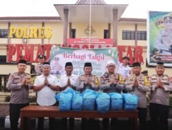 Polres Pematangsiantar Berbagi Takjil Ramadhan 1447 H kepada Masyarakat 