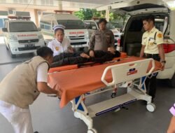 Petugas Pos Pam VI Simpang Sidamanik Respon Cepat Tolong Korban Laka Lantas