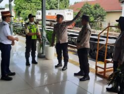 Sat Binmas Polres Pematang Siantar Sambang Kamtibmas ke Kantor Kereta Api