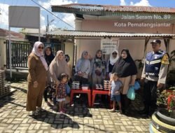 Bhabinkamtibmas Polsek Siantar Barat Monitoring Distribusi MBG di Kantor Kelurahan Bantan