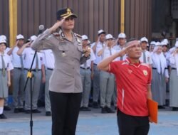 Kapolres Pematang Siantar Pembina Upacara Bendera di SMA Sultan Agung