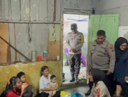 Kapolsek Siantar Selatan Kunjungi dan Berikan Bansos Kepada Warga yang Anak Mengalami Malnutrisi 