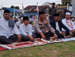 Kapolres Simalungun Sholat Idul Adha Bersama Forkopimda, Wujud Nyata Sinergitas TNI-Polri dan Pemerintah Daerah