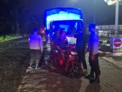 Polsek Gunung Malela Patroli Kryd Sapu Bersih Potensi Gangguan Kamtibmas Di Jalan Asahan
