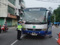 Sat Lantas Polres Pematang Siantar Sosialisasi dan Edukasi Tertib Berlalu Lintas kepada Masyarakat
