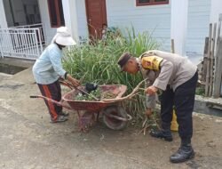 Bhabinkamtibmas Polsek Siantar Marihat Gotong Royong Bersama masyarakat