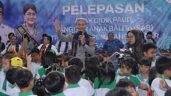 Kapolres Pematangsiantar Hadiri Pelepasan Anak Didik PAUD-SAB se Kota Pematangsaintar T.A 2025/2026