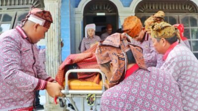 Gercep, Bupati Simalungun Langsung Evakuasi Warga Ke RSUD Perdagangan