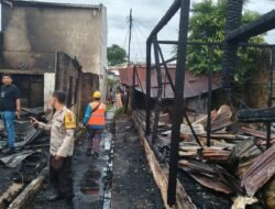 Dua Unit Rumah Warga Kebakaran di Jalan Tongkol, Polsek Siantar Timur Cek TKP