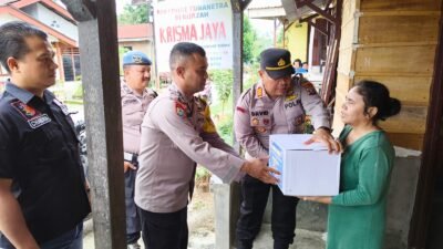 Sambut HUT Bhayangkara Ke 80, Polsek Siantar Marihat Berbagi Kepada Warga Membutuhkan