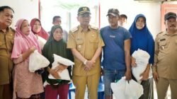 Penuh Haru, Bupati Simalungun Tinjau Korban Puting Beliung di Pematang Bandar dan Berikan Bantuan