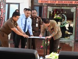 Bupati Bersama Kajari Humbahas Tandatangani Kerjasama Wujudkan WBK dan WBBM