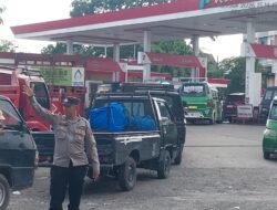 Antisipasi Kemacetan, Polsek Siantar Utara Lakukan Gatur Lalin di SPBU