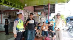 Sat Lantas Polres Pematang siantar Sosialisasi Tertib Berlalu Lintas kepada Pengemudi dan Mandor Bus