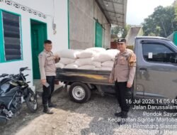 Polsek Siantar Martoba Dampingi Petani Binaan ke Bulog Cabang Pematangsiantar