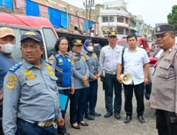 Polsek Siantar Barat tertibkan Parkir dan Bongkar Muat Barang diPasar Horas