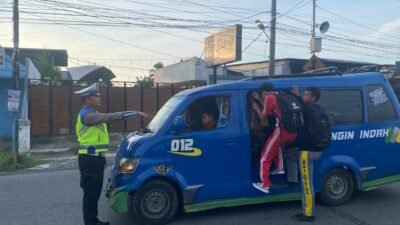 Kembali, Sat Lantas Polres Pematang Siantar Berikan Binluh dan Dikmas Lantas kepada Supir Angkutan Umum