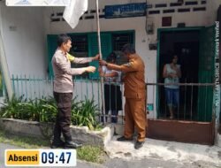 Polsek Siantar Utara Bersama Lurah Himbau Warganya Untuk Memasang Bendera Merah Putih