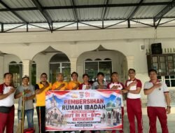 Sambut HUT Ke 81 RI, Sat Reskrim Polres Pematang Siantar Bersihkan Rumah Ibadah
