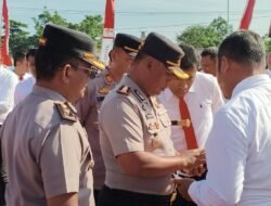 Mendadak! Usai Apel Pagi, Kapolres Simalungun Langsung Cek HP Personel Antisipasi Judi Online dan Pinjol