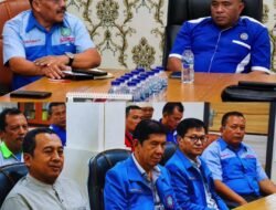 Kepala Dinas Ketenagakerjaan Provinsi Sumatera Utara, Dr. Illyan Chandra Simbolon, S.STP., M.SP., menerima audiensi perwakilan beberapa Serikat Pekerja/Serikat Buruh (SPSI RTMM, SPSI LEM, SBNI SUMUT, SPSI KEP, SPSI SPTI, SBMI MERDEKA, SPMI) di kantor Dinas Ketenagakerjaan Provinsi Sumatera Utara.