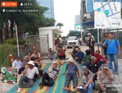 AKSI BURUH PKSS & BRI KANWIL MEDAN* Memanas! Puluhan Buruh Korban PHK PT PKSS Geruduk BRI Kanwil Medan, Tagih Anjuran Disnaker Rp 86 Juta – Rp 200 Juta Tak Dibayar, Bahkan Ada Buruh Meninggal Dunia*