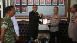 Kejutan HUT ke-81 TNI, Kapolres Simalungun Sambangi Kodim 0207 Tingkatkan Soliditas dan Sinergitas TNI-Polri