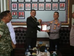 Kejutan HUT ke-81 TNI, Kapolres Simalungun Sambangi Kodim 0207 Tingkatkan Soliditas dan Sinergitas TNI-Polri