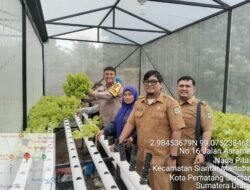 Polsek Siantar Martoba Sambang Kamtibmas di Lahan Kelompok Tani