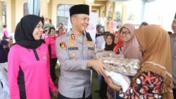 Polisi Bersama Masyarakat: Kapolres Simalungun Dengarkan Keluh Warga dan Bagikan Berkah di Jumat Curhat Nagori Mariah Jambi