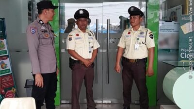 Bhabinkamtibmas Polsek Siantar Utara Sambangi Kantor Pegadaian Parluasan, Sampaikan Pesan Kamtibmas
