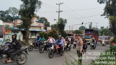 Kurangi Kemacetan, Polsek Siantar Martoba Gatur Lalin di Simpang Karangsari